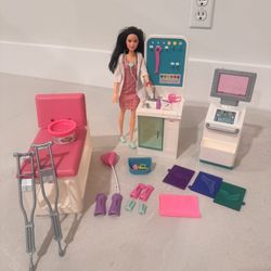 Barbie Fast Clinic Play Set