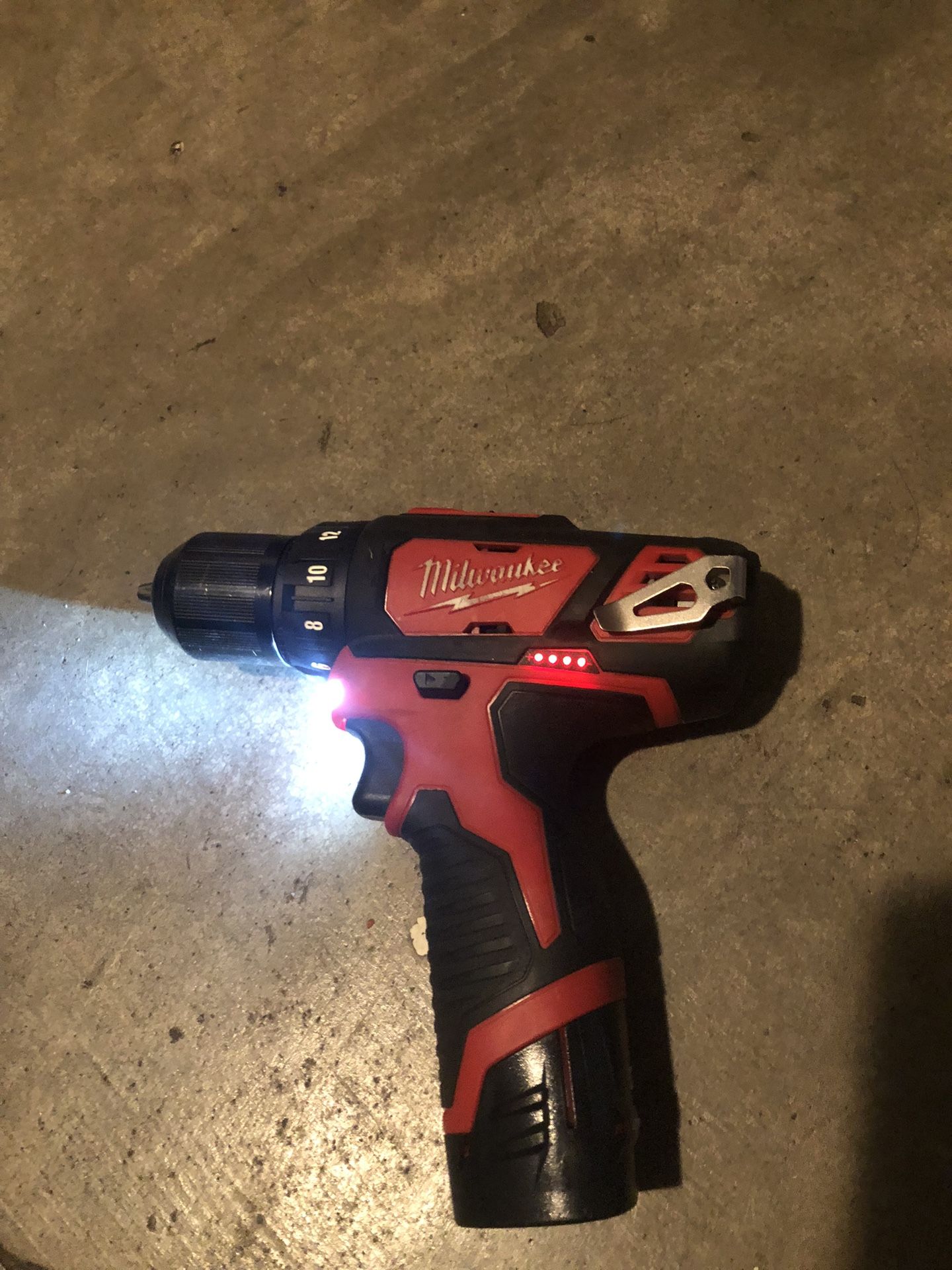 Milwaukee Drill M12