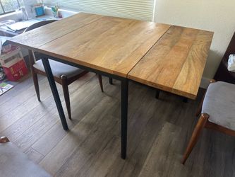 West elm drop leaf extendable table 24”×48”