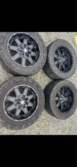 Set of 4 Matte Black Off-Road Wheels and Tires
