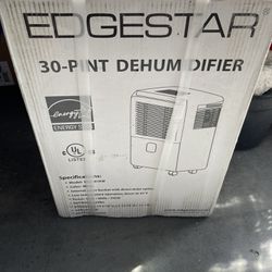 Dehumidifier EdgeStar 30 Pints Per Hour