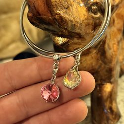 Beautiful 🤩  !! (2) Women's bracelets with hanging jewels !