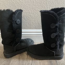 Women’s UGG Bailey button boots.  Size 7