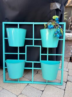PRETTY TURQUOISE WALL PLANTER