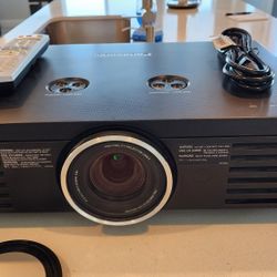 Panasonic PT AE2000U Projector