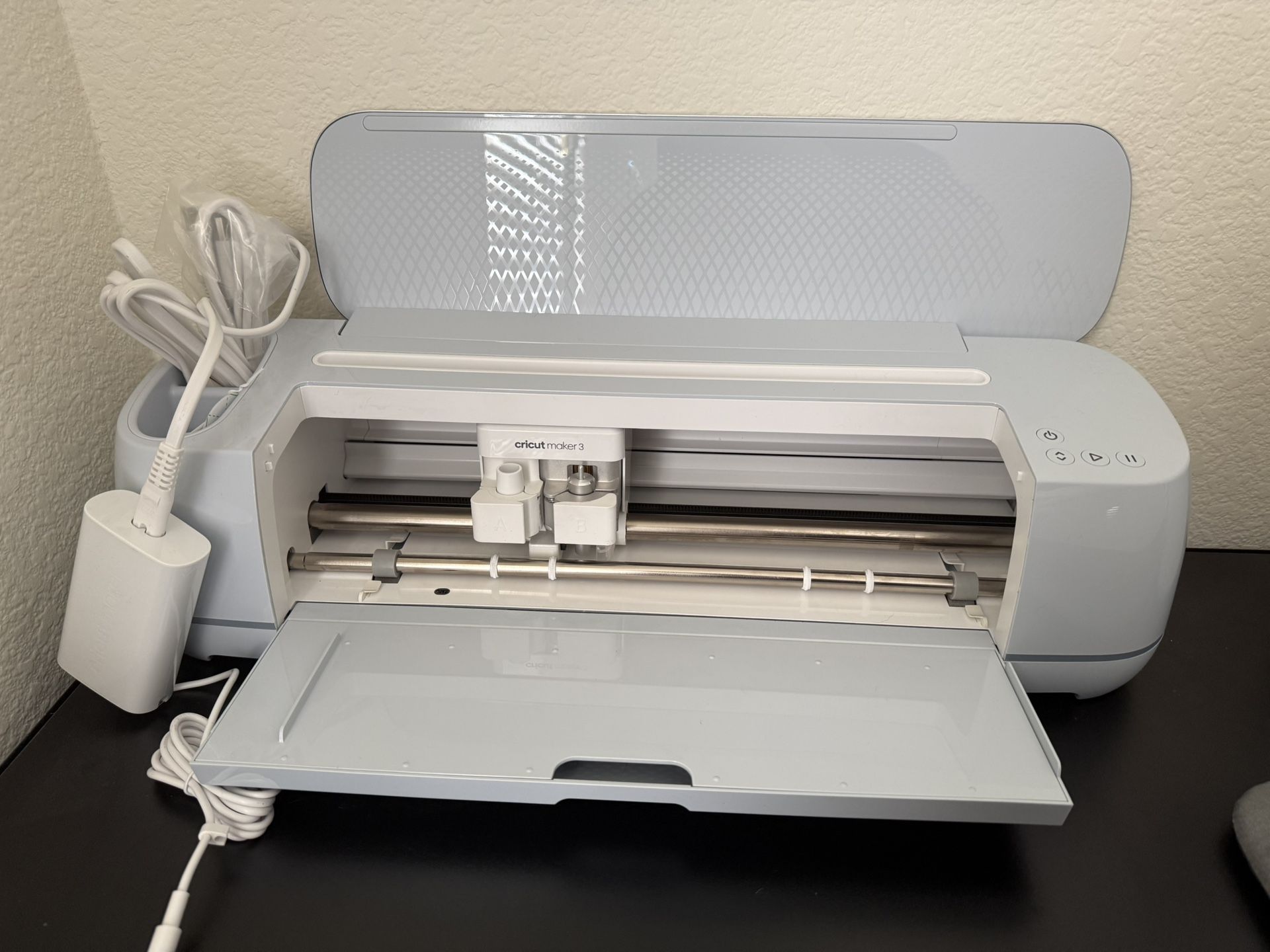 Cricut Maker 3, Heat Press, Mug Press, Cricut Supplies