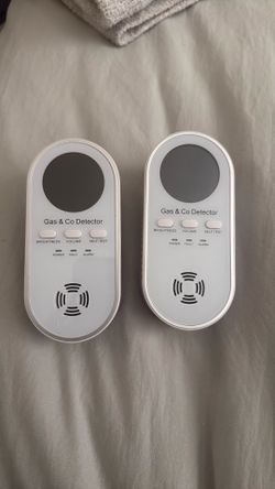 2 Plug in carbon monoxide detector