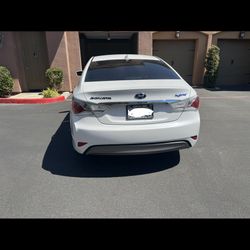Hyundai Hybrid color White 2012 