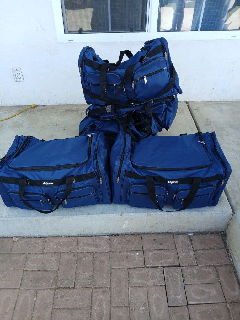 Dejuno Duffle Bag