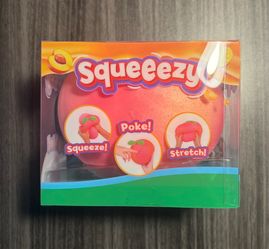 Squeeezy Peach Jumbo Squishy Toy - New In Box Stress Relief Fidget