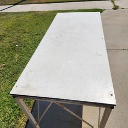 Free Table