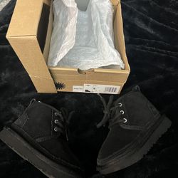 UGG Toddler Black  Neumel II 