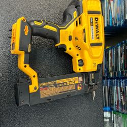 Dewalt Dcn680 Brushless Cordless 18 Gauge Brad Nailer Nail Gun 20v 