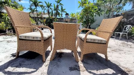 EBEL Honey wicker table and chair set