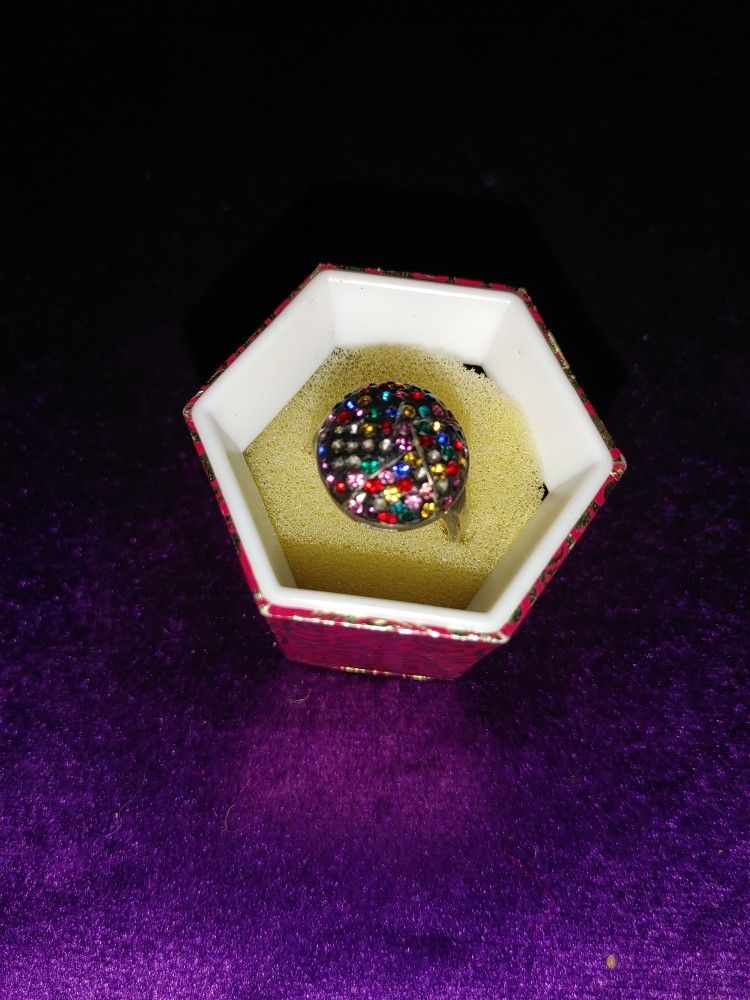 Sparkly Size 6 & 1/2 Ring