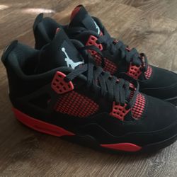Air Jordan 4 Red Thunder