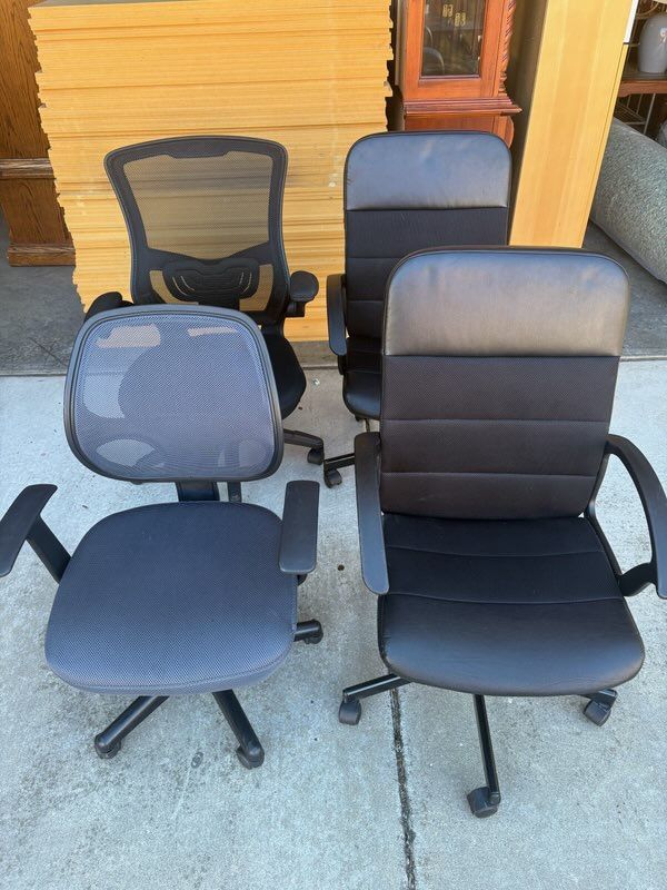 Office Rolling Chairs