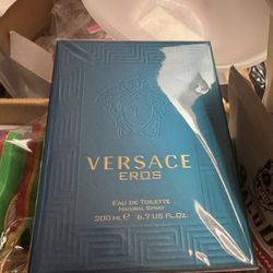 Versace perfume