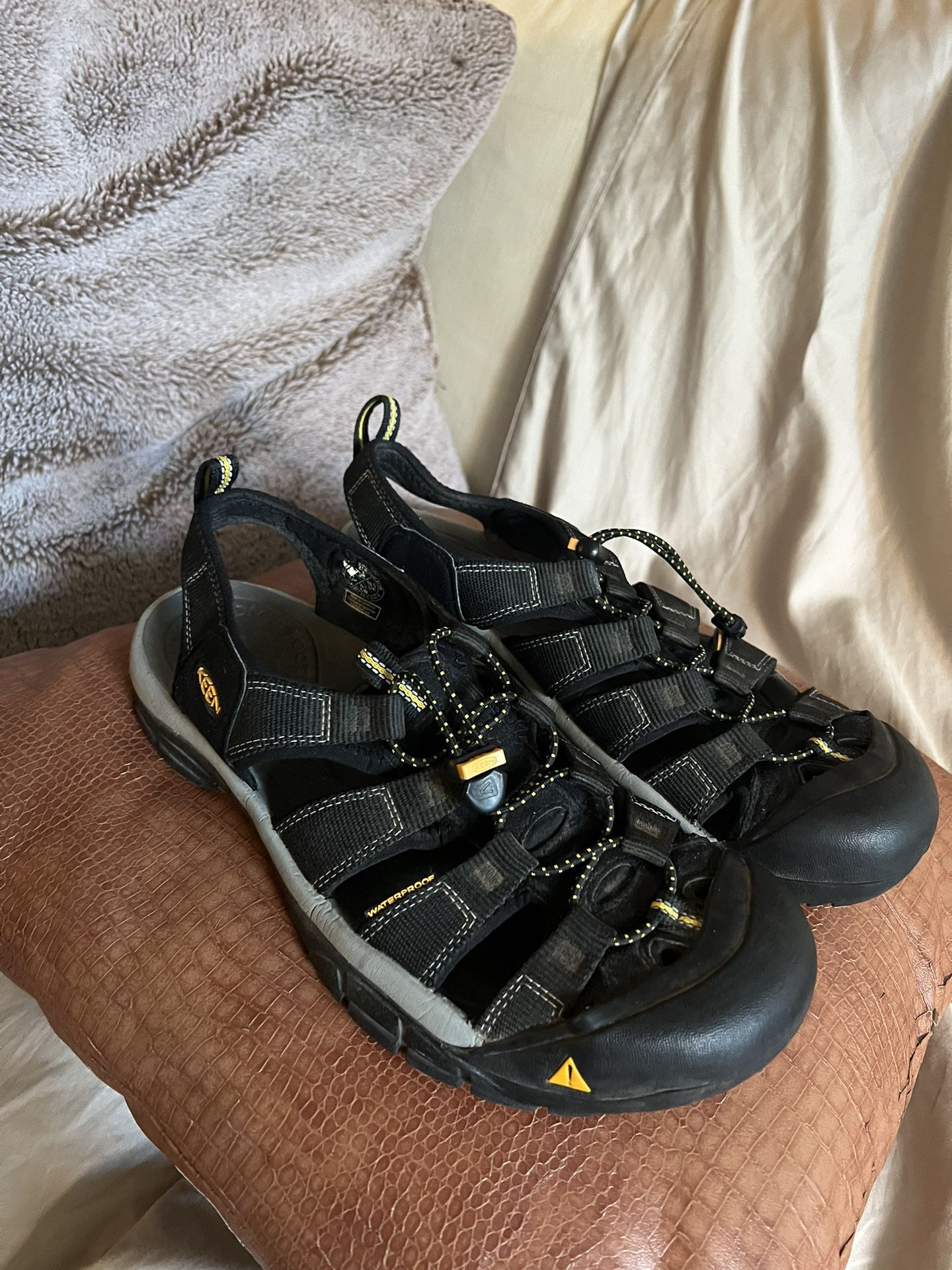 Keen Mens Water Shoes 