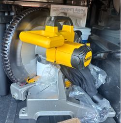Brand NEW Miter saw
