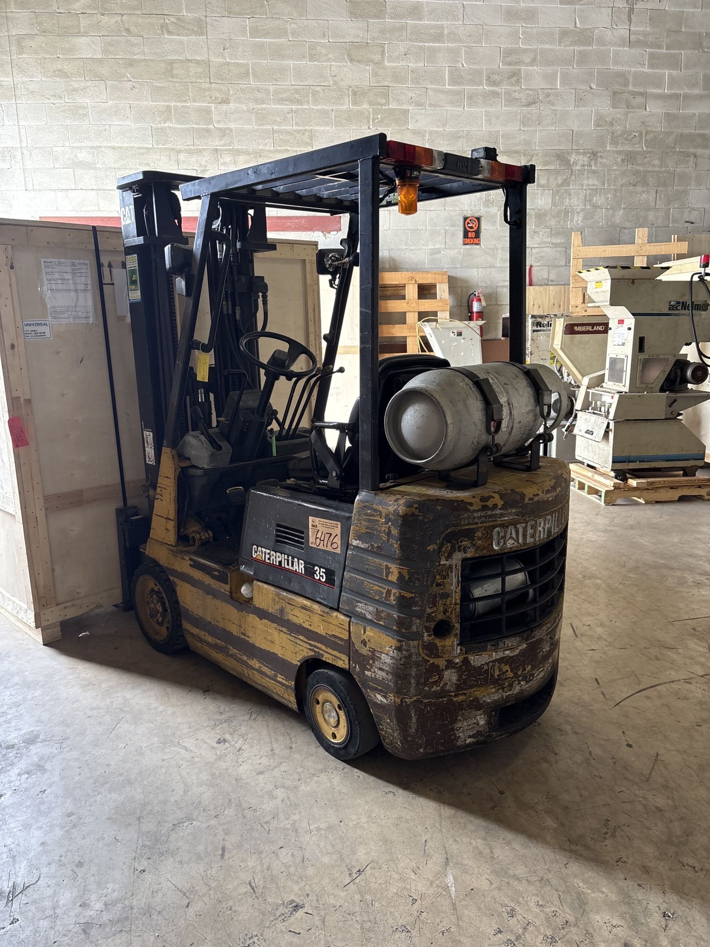 Caterpillar GC18 Forklift – Propane Powered – Reliable Heavy-Duty Lift