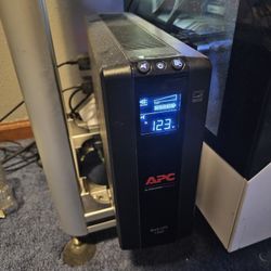 APC Battery Back Up 1500