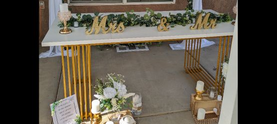 Mesa Blanca Con Herrería