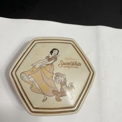 Disney’s Snow White and the Seven Dwarfs Trinket Box