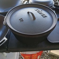 Lodge Cast Iron Kettle 