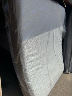 Queen Size 12in Soft top Comfort Foam mattress