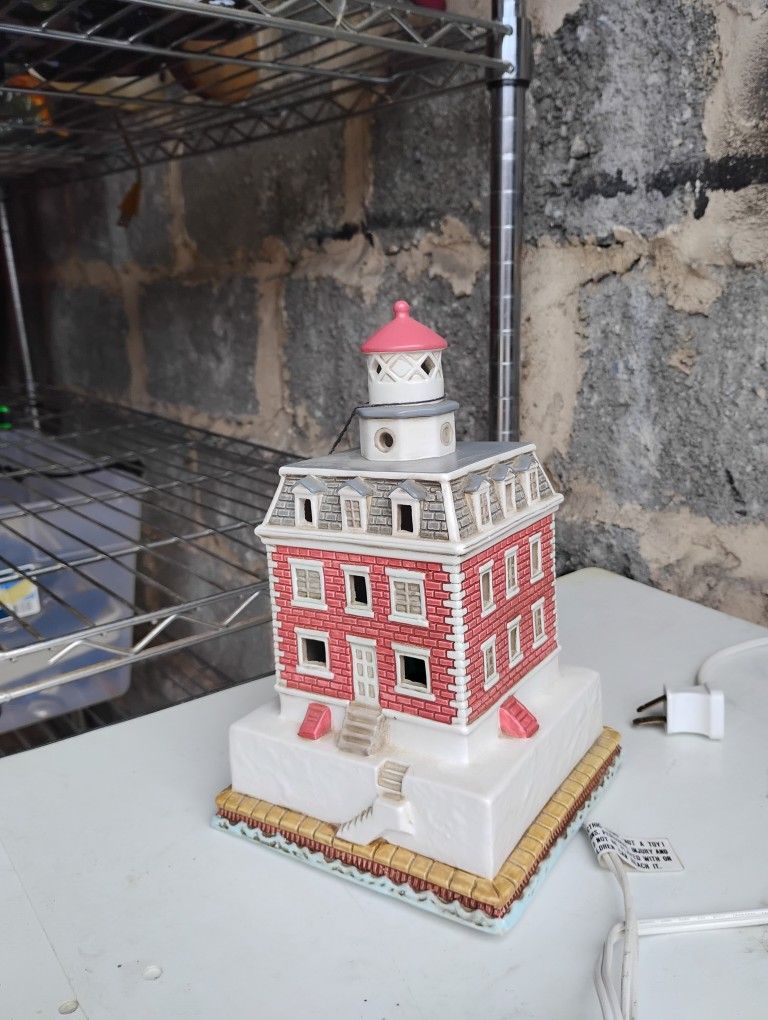 Light Up Glass House Collectible