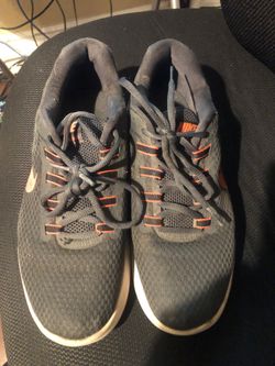 Nikes women’s size 10