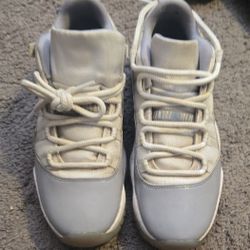 Jordan 11 Cement Grey