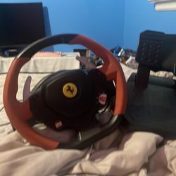 It comes wit a Xbox just look on my offers ONLY THIS ONE COMES WIT A XBOX dm
