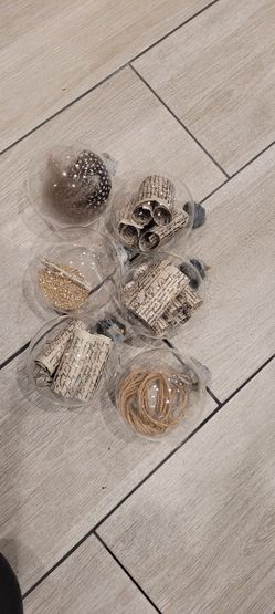 Christma Ornaments - Decor