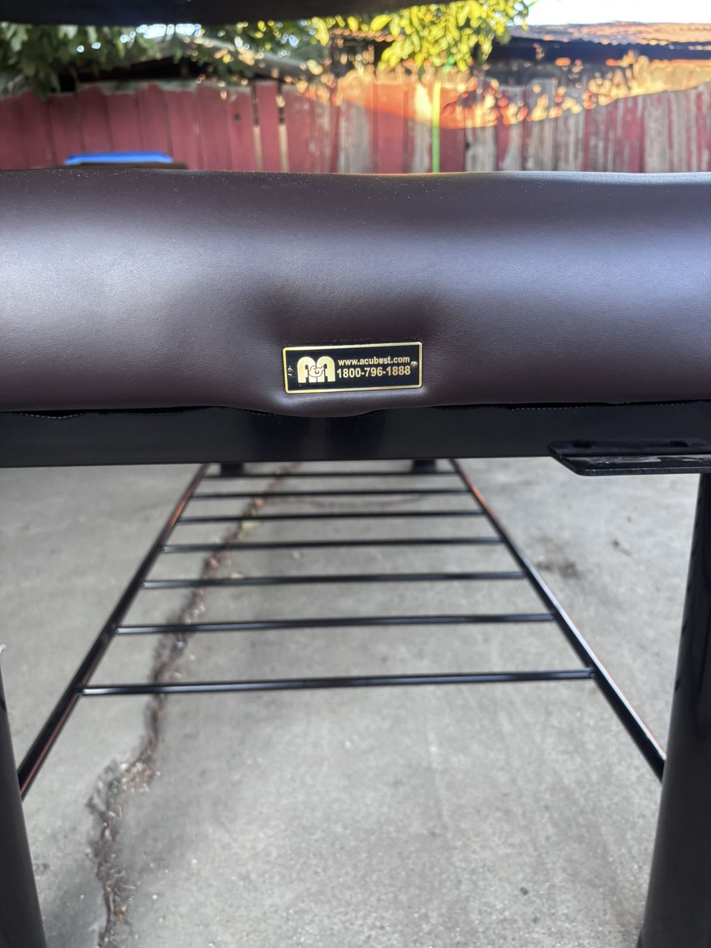 Acubest massage bed Good condition just leather fading a bit!