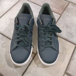 New Adidas 9.5 Cloudfoam Walking Shoes