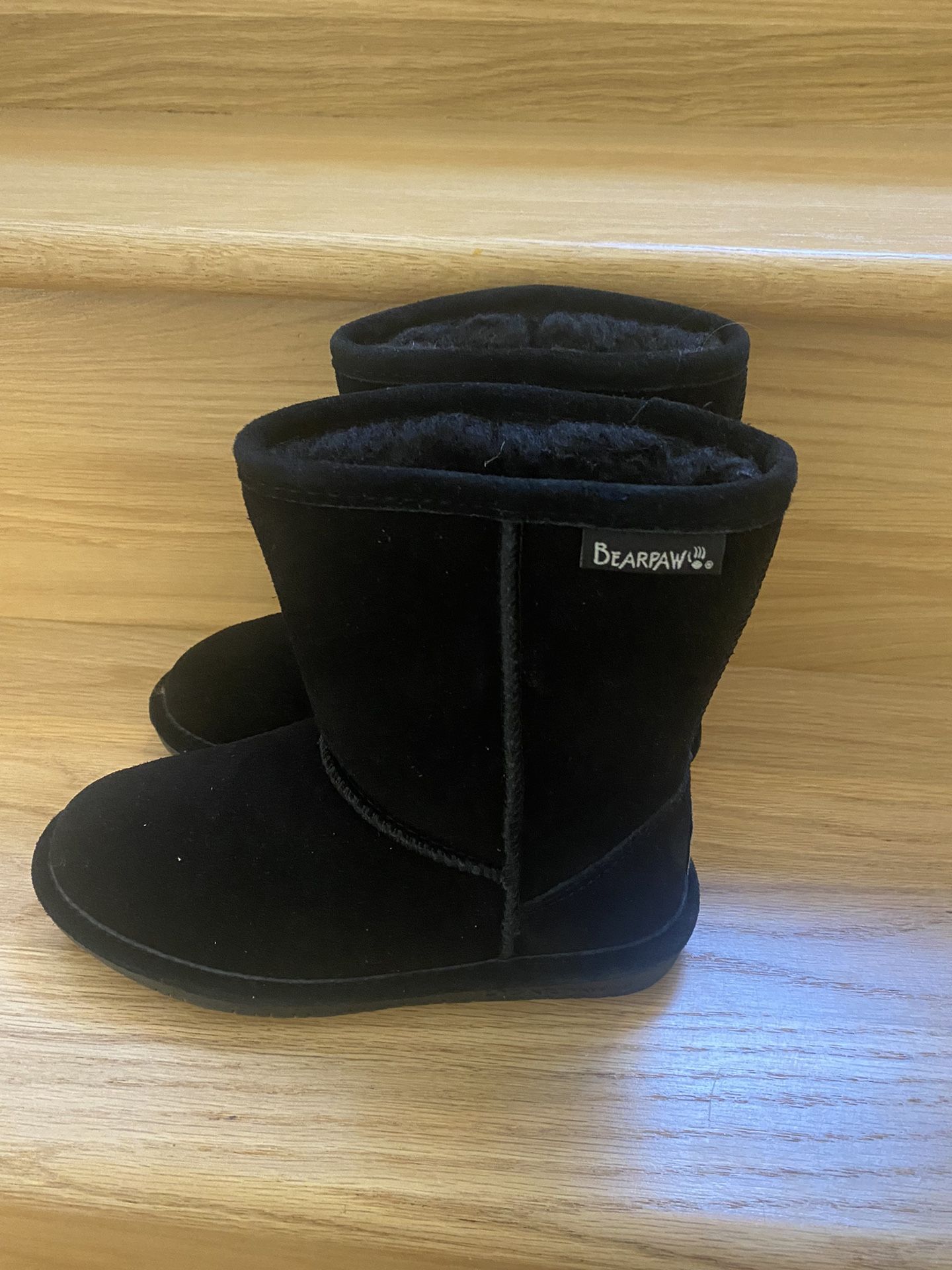 Bearpaw Size 1 - New