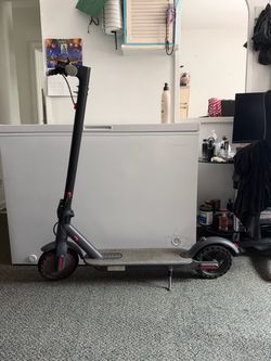 Laped Electric Scooter