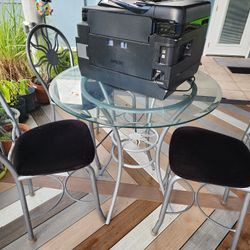 Bistro Table 4 Chairs