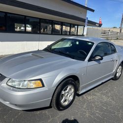 2000 Ford Mustang 