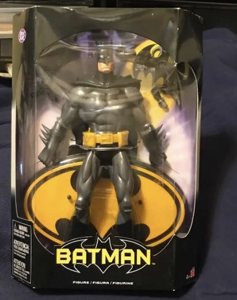 BATMAN Vintage Mattel DC Comics Batman 12" Action Figure w/Accessories NEW Un-opened