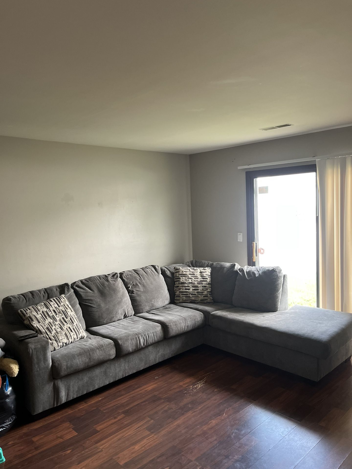 Sectional/Couch