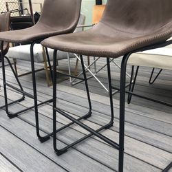 3 Bar Stool Chairs