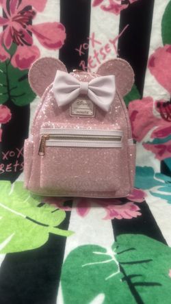 Loungefly Minnie Bubble Gum Pink