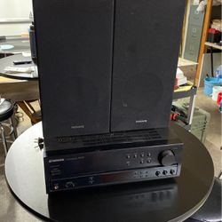 Pioneer Stereo Receiver With Speakers  