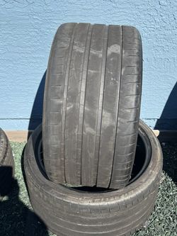 325/30ZR21 Michelin Pilot Sport 4S 108Y Black Wall Tire 4.5/32nds