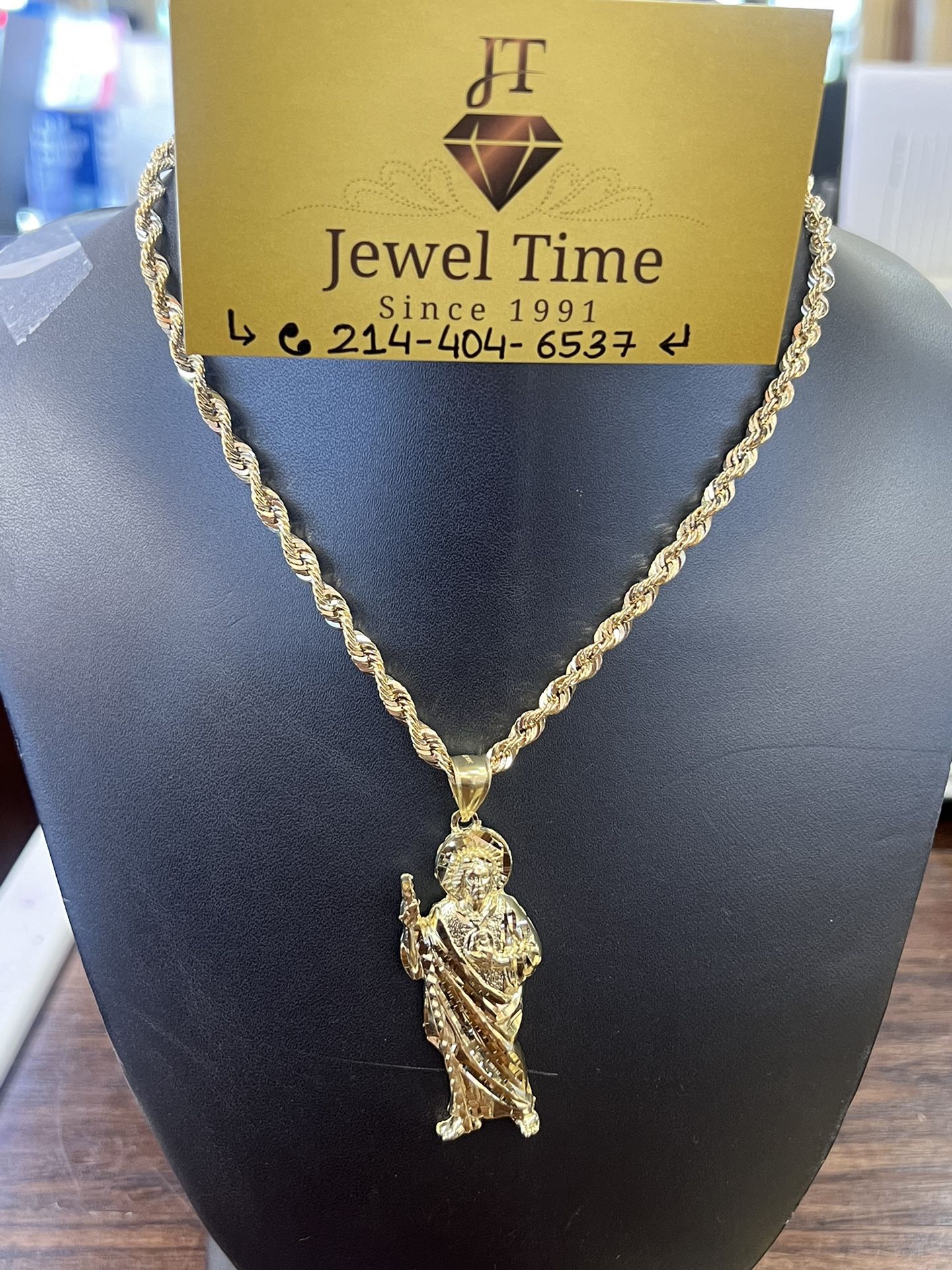 10kt Gold Chain With Pendent