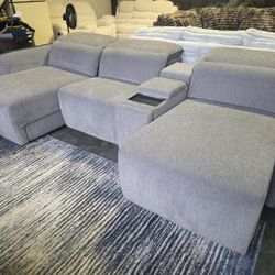 Super Sale!! Market Sample Lifestyle 4pc Sleeper/Dual Prowl Fog Chaise Storage Super Sofa