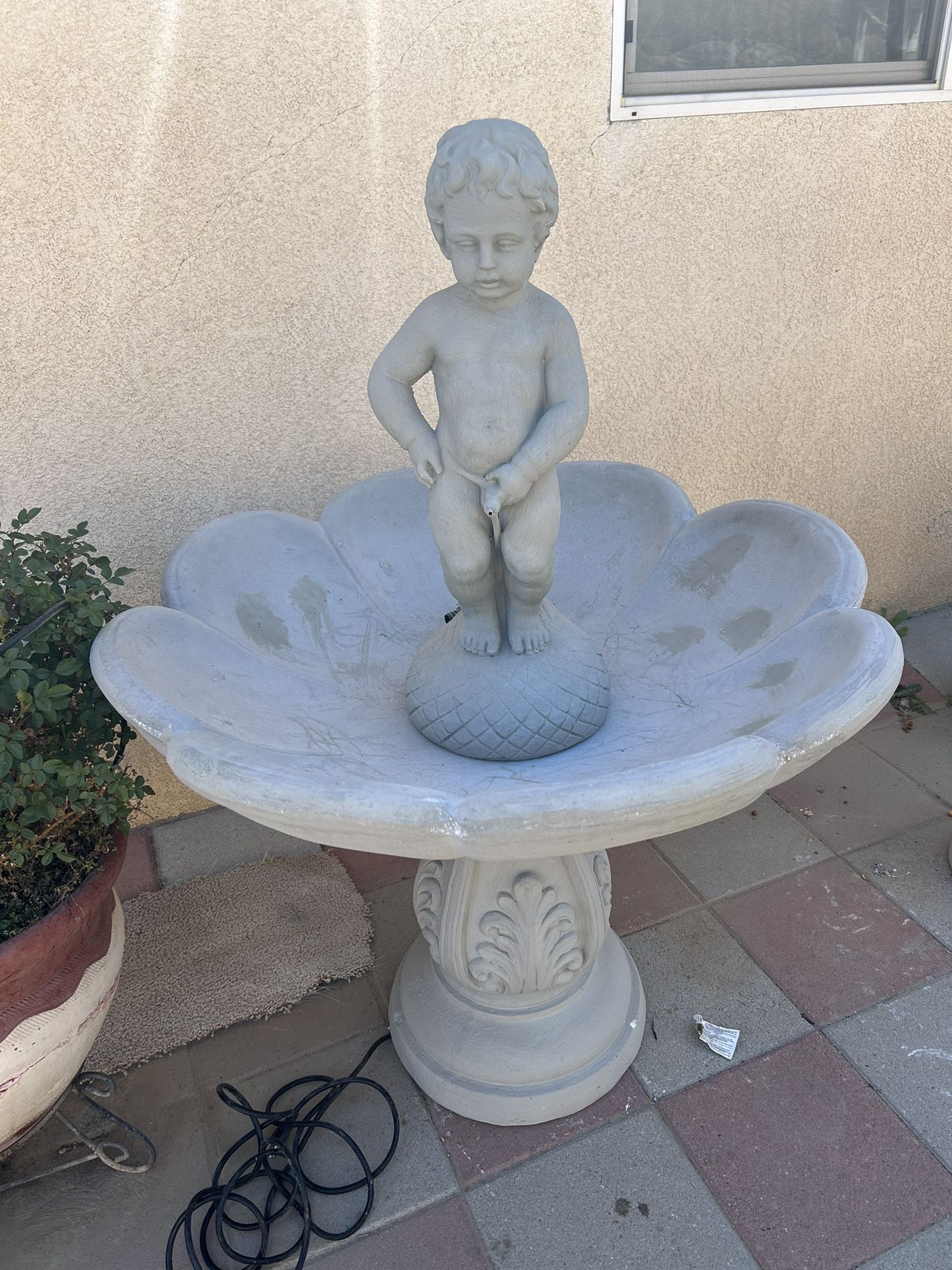 New Fountain Made Out Of Cement Perfect Gift